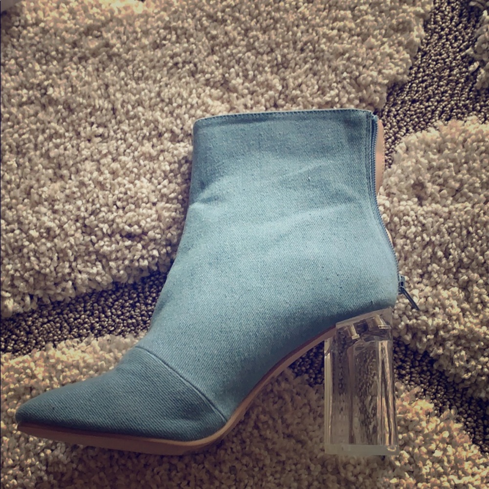 Jean boots
